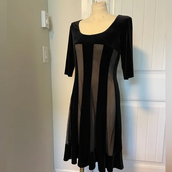 2000s fit and flare velvet striped dress 10 - Picture 2 of 8